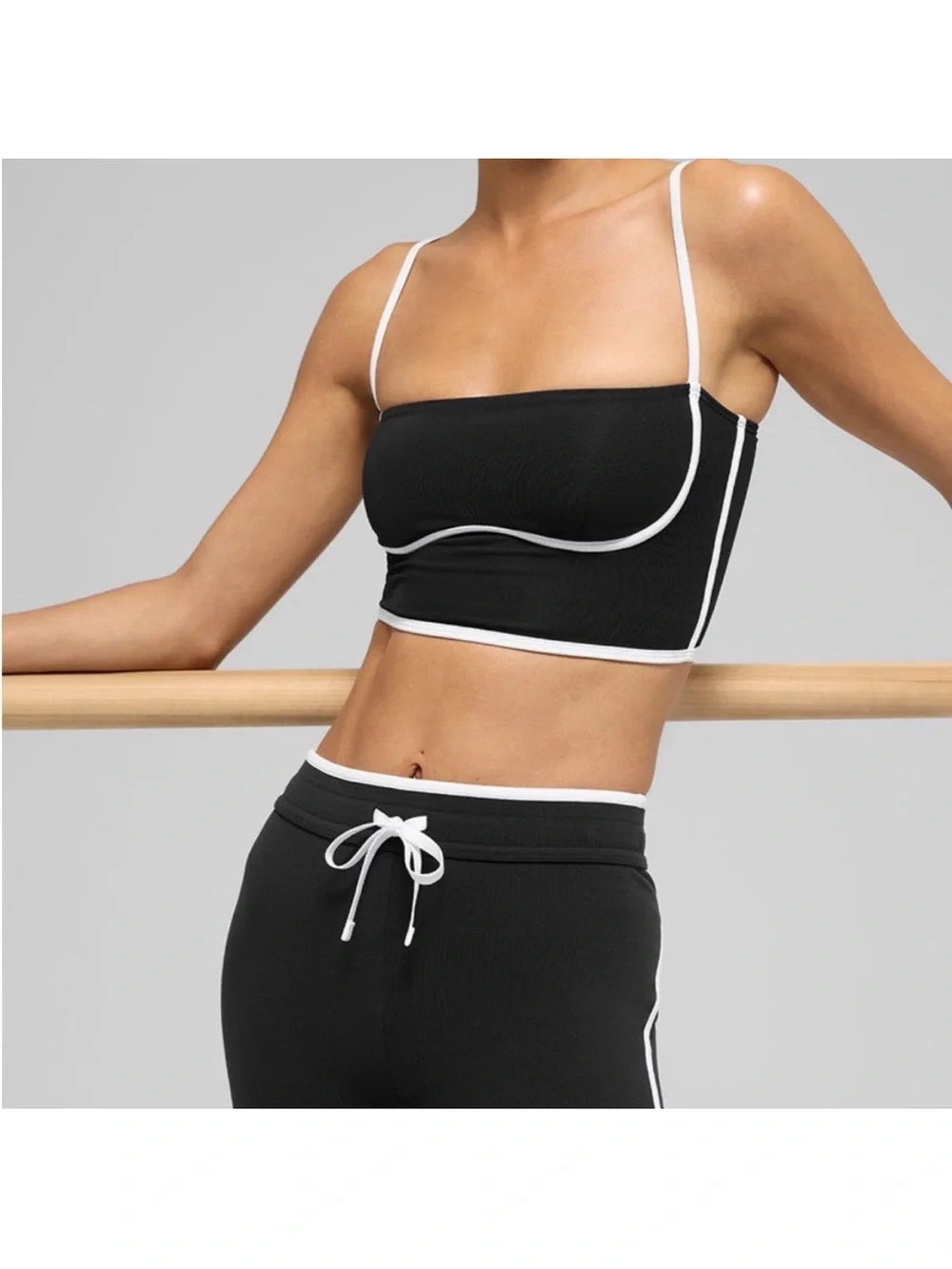 Alo Yoga airbrush black leggings and top with white side stripe set